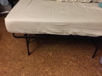 Queen size mattress frame (metal) $50 1