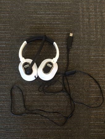 Creative Sound Blaster Arena Surround USB Gaming Headset $25 OBO 1