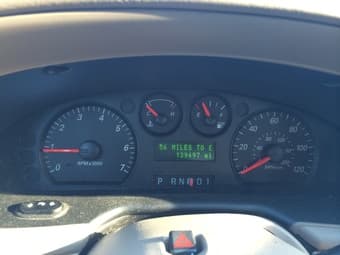 clean title 2004 ford car for sale! 2