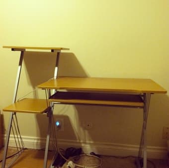 Selling DESK for $40 3
