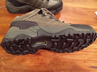 BRAND NEW HIKING BOOTS - size 8.5 ($70) 3