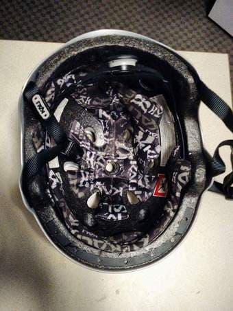 BIKE HELMET FOR SALE $20 OBO 2