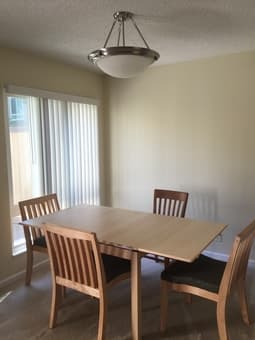 room in sand hill road, walk distance to medical school 1