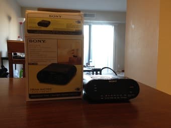 sony clock radio $10 1