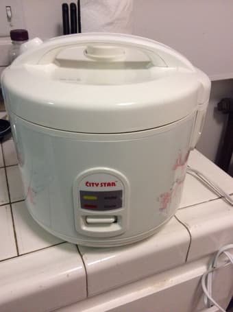 Moving sale - City Star Rice Cooker -Only$10 1