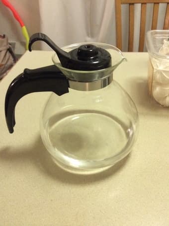 Moving sale-glass whistling kettle only $5 1