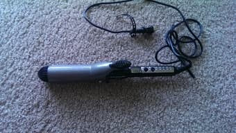 curling iron Conair 1 1/2" 15$ 1