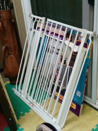 2 gates for babies 2