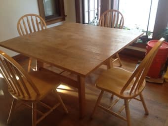 Great dining table and chairs 1