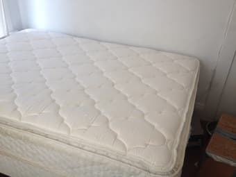 Sealy Full Size Pillowtop Bed 2