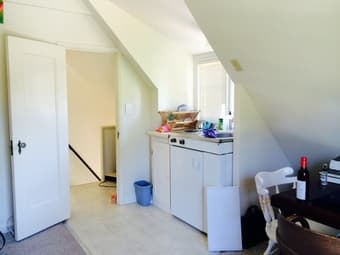 Studio on Stanford Campus - $1,000 2