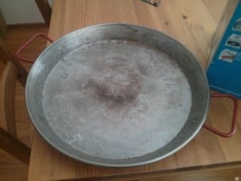 Mattress, speakers, blender, heater, lamp, pans 3
