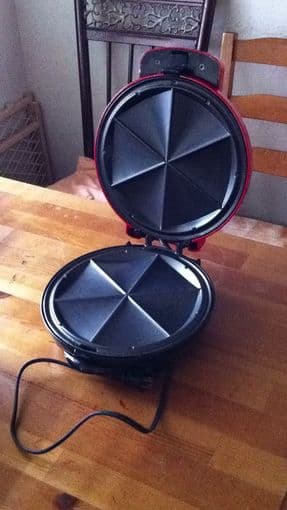 Black&Decker electric pancake baking pan for sale----$10 2