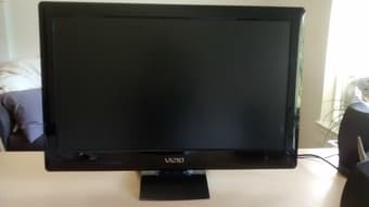 Moving sale! TV, microwave, kettle, lamp 1
