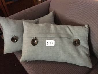 2 sofa covers, 2 sofa pillows, little Christmas tree, 2 patio chairs 2