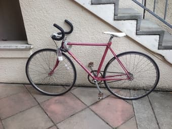 Single-speed bike, good condition, 130 dollars (negociable) 1