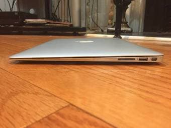 MacBook Air 13" - Great Condition - $620 3