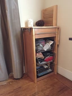 Moving sale: furniture (bed,desk,table,cabinets) 2