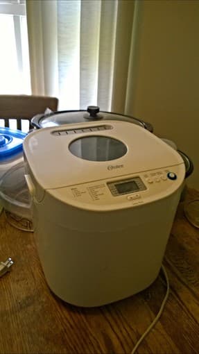 Bread Machine 2lb - Almost Brand New 2