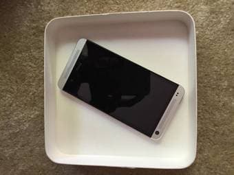 EXCELLENT CONDITION - HTC ONE - UNLOCKED - $239 3