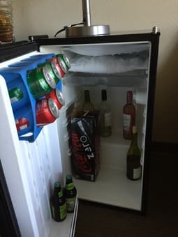 Mini-Fridge for Sale ($30) 1