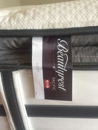 Beautyrest double full mattress and boxspring - $125 2