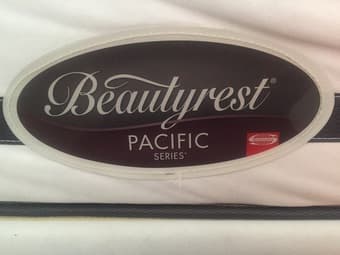 Beautyrest double full mattress and boxspring - $125 3
