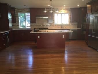 Private room available in a gorgeous house- close to Stanford 2