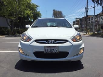 Hyundai accent 2012 - 9450$ 1