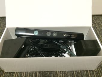 Xbox 360 Kinect Sensor 2