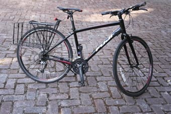 Hybrid bicycle + accessories - Fuji Absolute 1.7 2