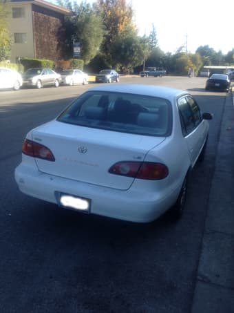 2002 Toyota Corolla LE.--3900$ or OBO 1