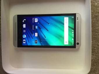 EXCELLENT CONDITION - HTC ONE - UNLOCKED - $200 (Reduced Price) 3