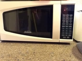 Sunbeam microwave and toaster 1