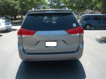 2011 Toyota Sienna LE Minivan 2