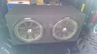 Selling 2 12" Subwoofers. Excellent Bass. 2
