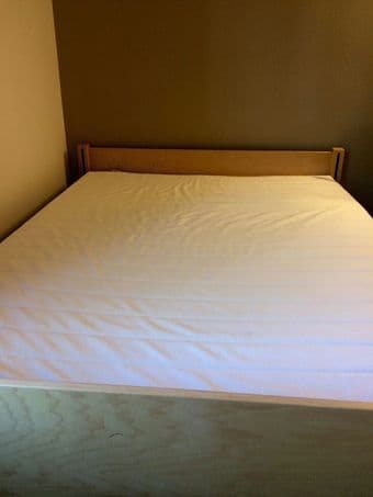 Ikea - Pillowtop - Queen size $139 3