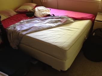 Moving sale: mattress+box spring+metal base, floor/table lamp... 1