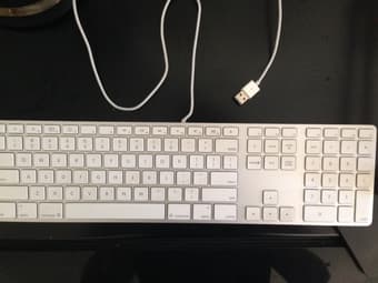 Apple Keyboard 1