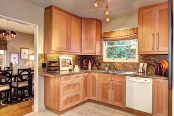 Furnished Housing Back to School Special! 2