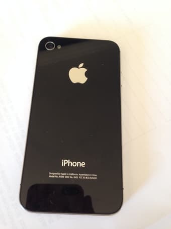 iPhone 4 - 8 gb - black - perfect condition 2