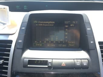 2005 Toyota Prius - $7500 3