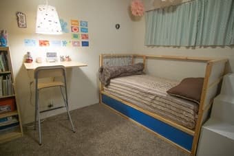 Room available in a 2 bedroom house 2