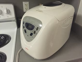 Automatic Breadmaker! $40 OBO 2