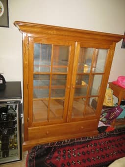 Beautiful china cabinet 1