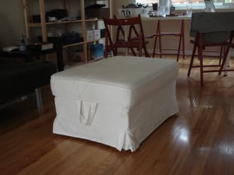 footstool with internal storage space white 50$ 1