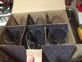 Wine glasses for sale (set of 6) 2