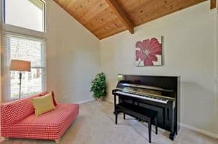 Temporary housing in Palo Alto for September 1-18 (or shorter!) 1