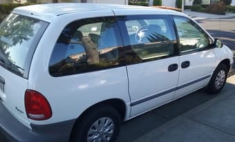 1999 Plymouth Voyager, 101K miles, in execellent condition 2