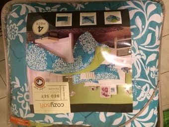 Twin Conforter Set $18!! Almost new!! 1